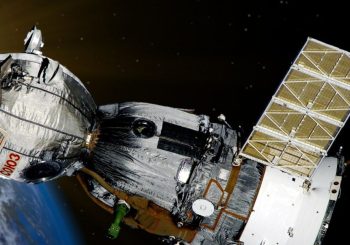 Es, ome un opis kosmosā?